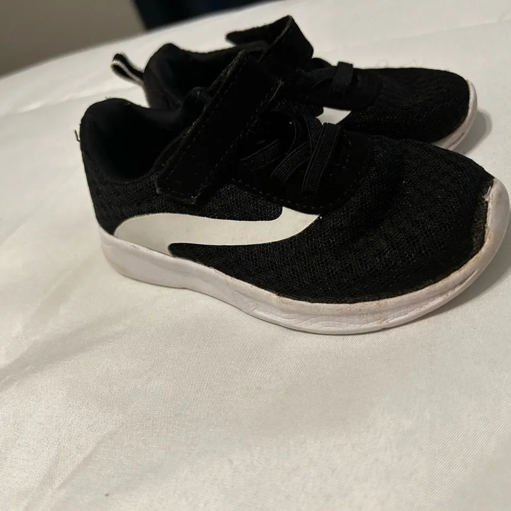 Toddler Sneakers - Picture 3 of 5